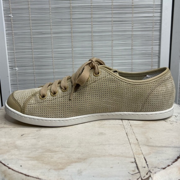 Camper Uno Leather Sneaker - Picture 6 of 9